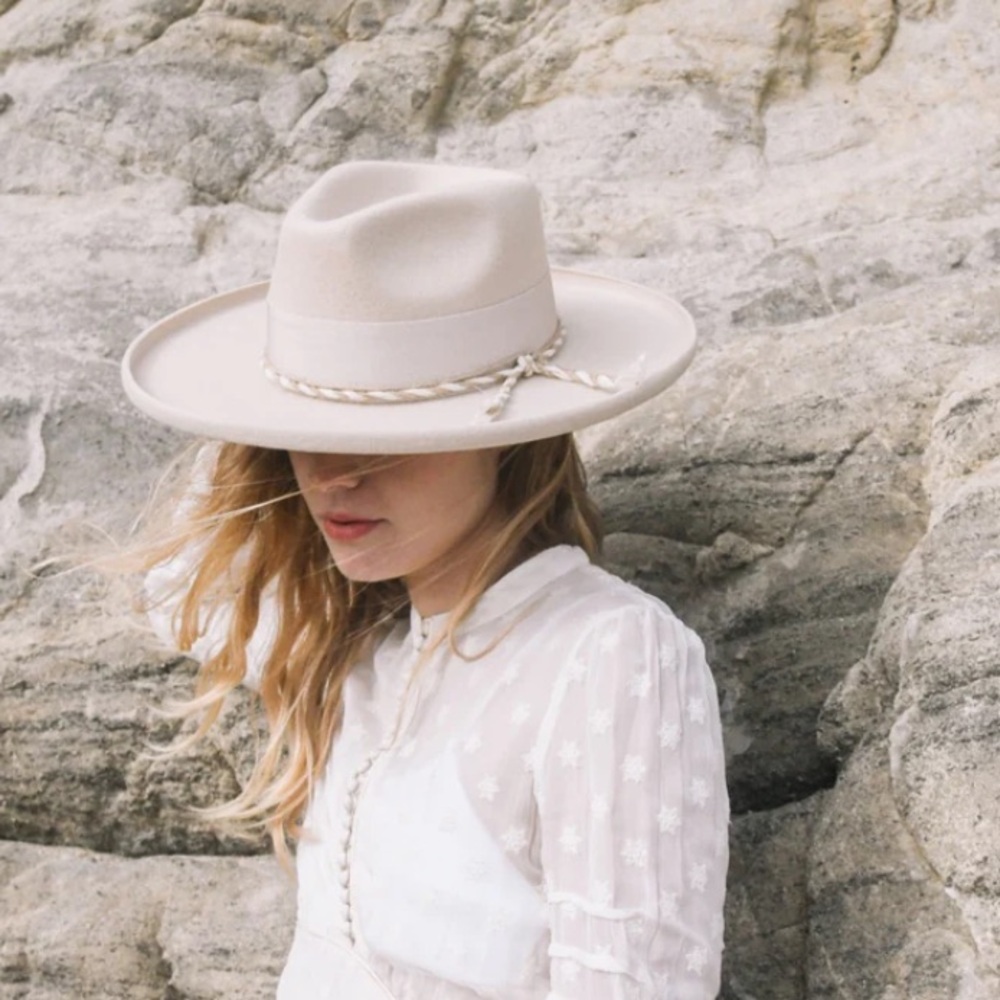 NEW! Host Pick 🪽🪽🪽WyethXOlin Jute Cashmere rancher